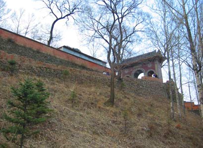 Wutai, hradby jednoho z posvátných chrámů